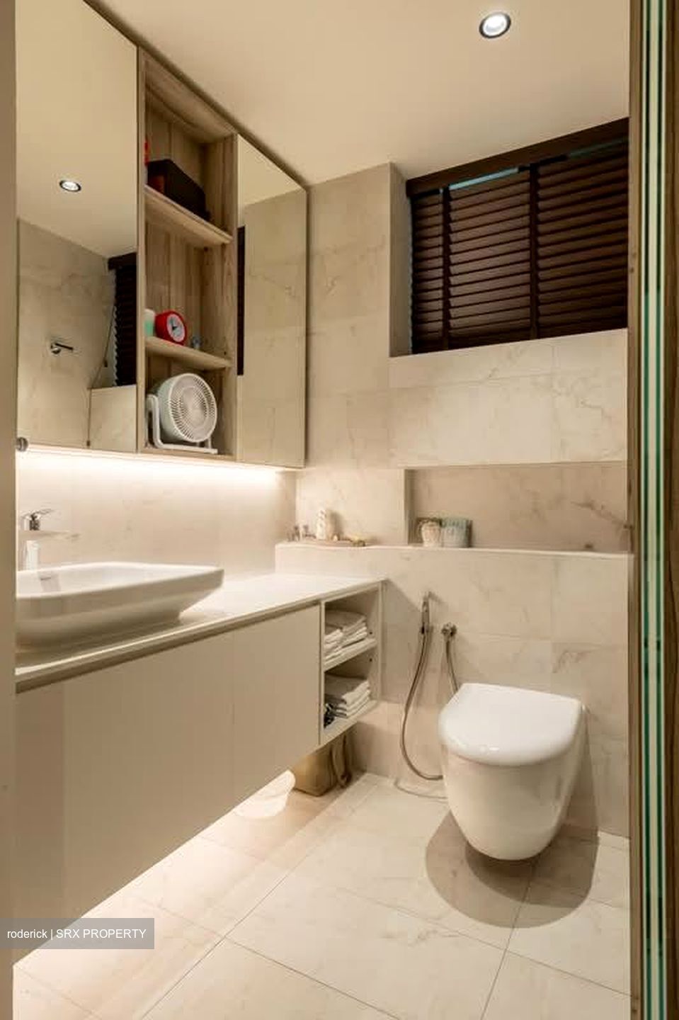 The Beverly (D21), Apartment #535668881